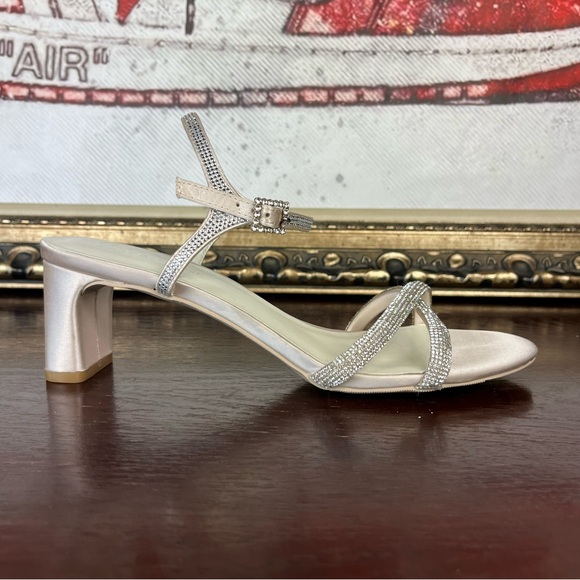 Oleg Cassini Lynda Champagne & Rhinestones Heel Sandal 7.5 David Bridal Wedding - Picture 8 of 8